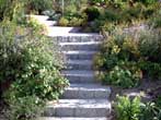 Treppenaufgang aus Granitbindersteinen